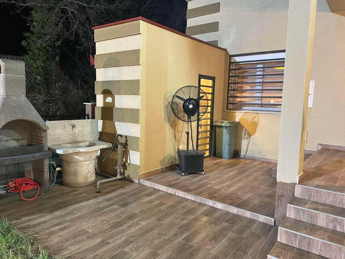 Villaversa Улцин Екстериор снимка